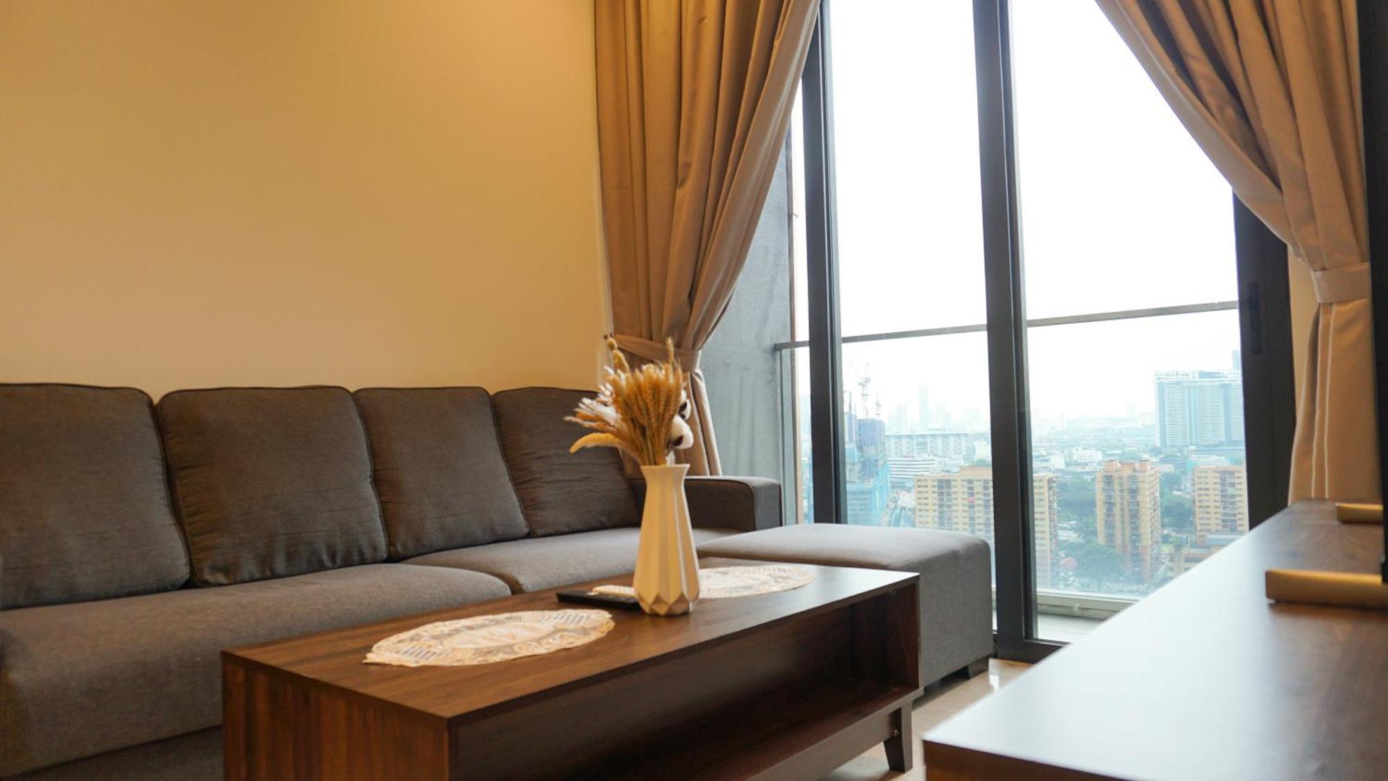 Harmony Luxury Suites At Lucentia Bukit Bintang City Center 쿠알라룸푸르 외부 사진