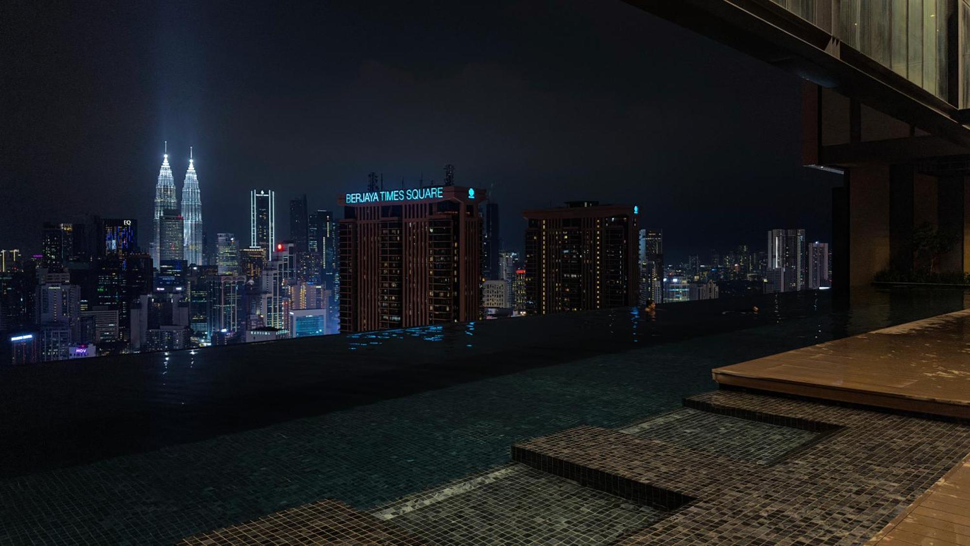 Harmony Luxury Suites At Lucentia Bukit Bintang City Center 쿠알라룸푸르 외부 사진